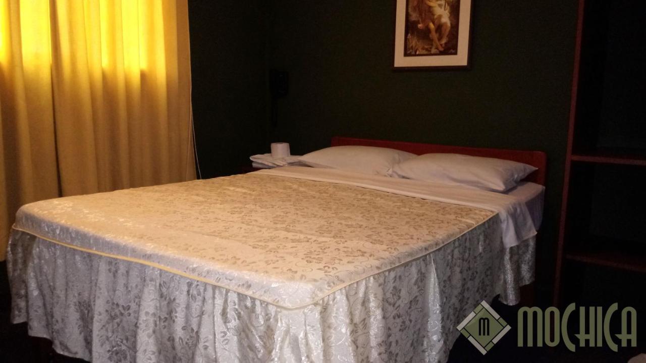 Hostal Residencial Mochica Lima Luaran gambar